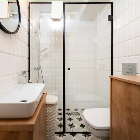 Atlas Arena Lavish By Bookinghost *