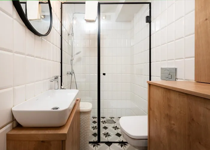 Atlas Arena Lavish By Bookinghost *